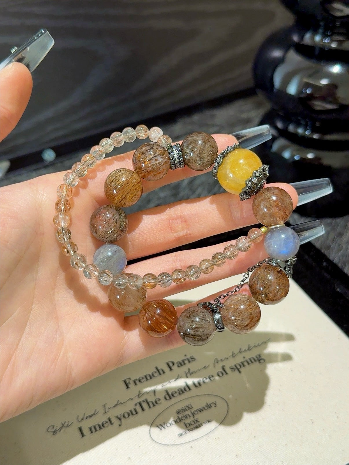 ▫️▪️ Black Gold Super Glue Flower Double-loop Bracelet